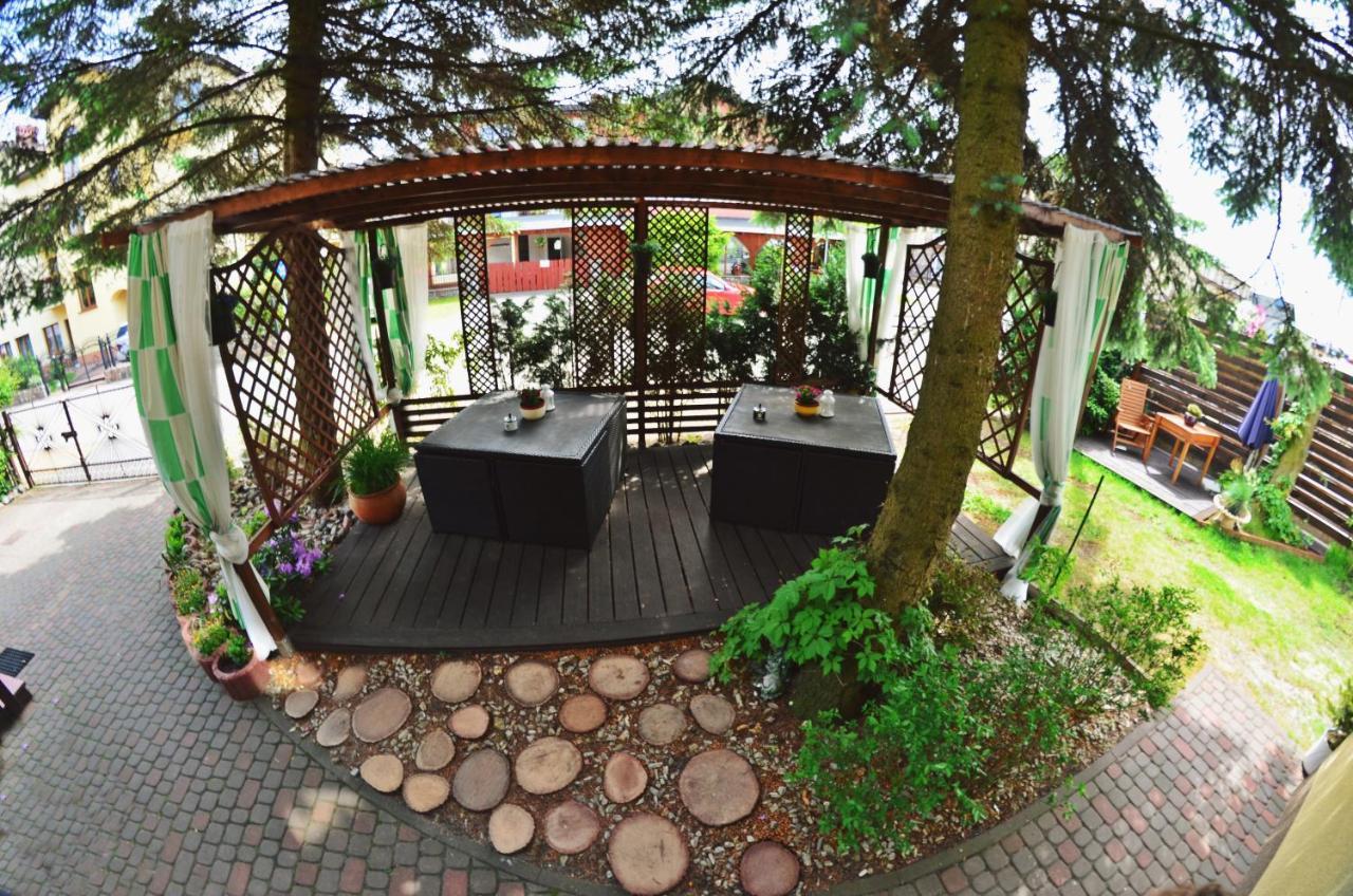 Iwona Pokoje Apartamenty Karwia Exterior photo