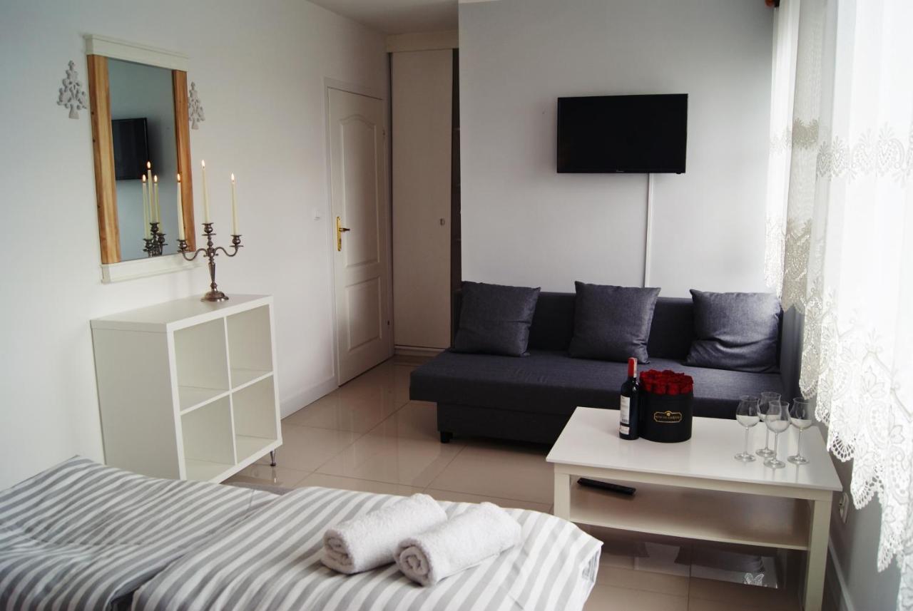 Iwona Pokoje Apartamenty Karwia Exterior photo