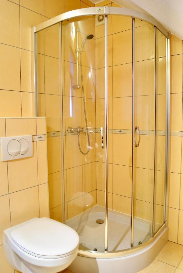 Iwona Pokoje Apartamenty Karwia Exterior photo