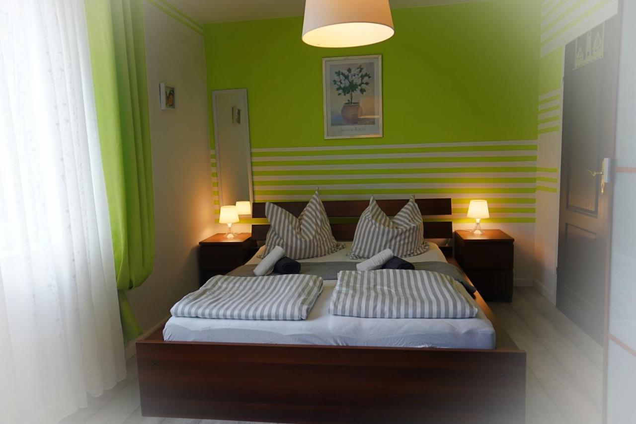 Iwona Pokoje Apartamenty Karwia Exterior photo