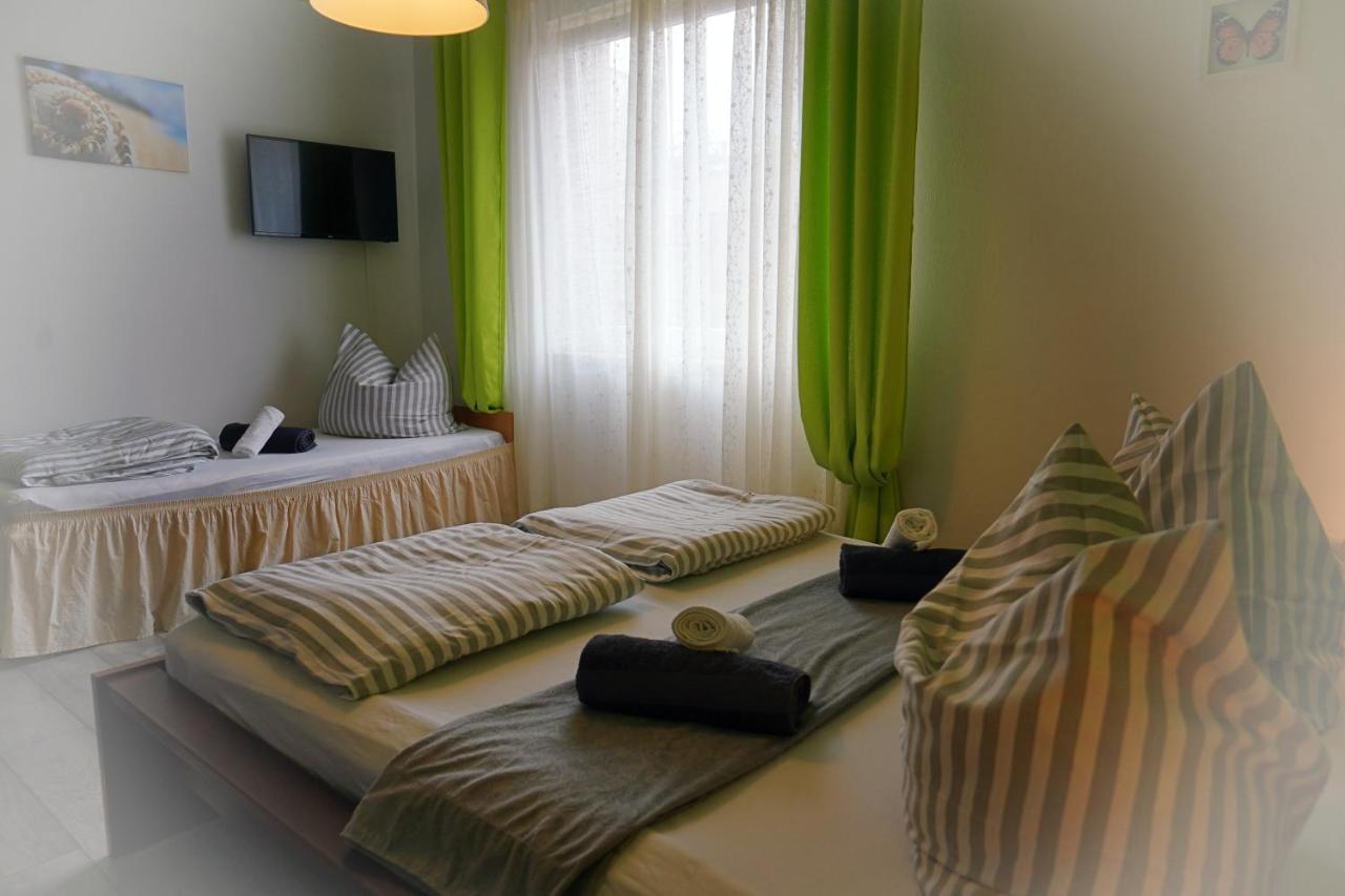 Iwona Pokoje Apartamenty Karwia Exterior photo